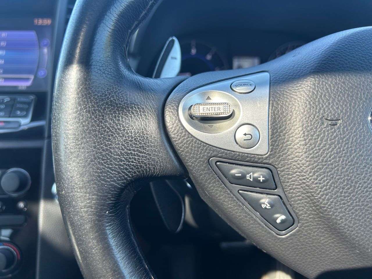 2015 INFINITI QX70 2015 INFINITI QX70