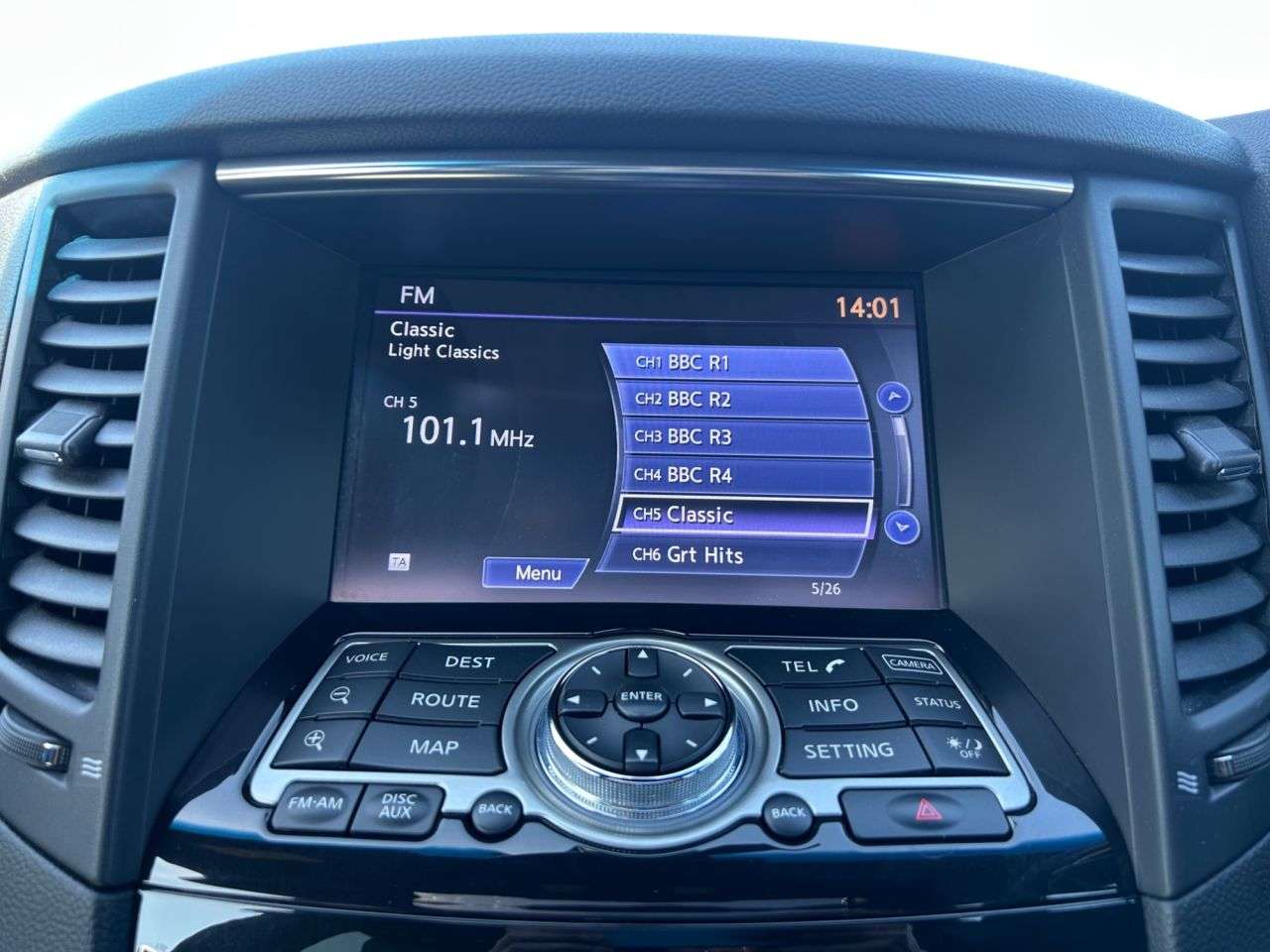 2015 INFINITI QX70 2015 INFINITI QX70