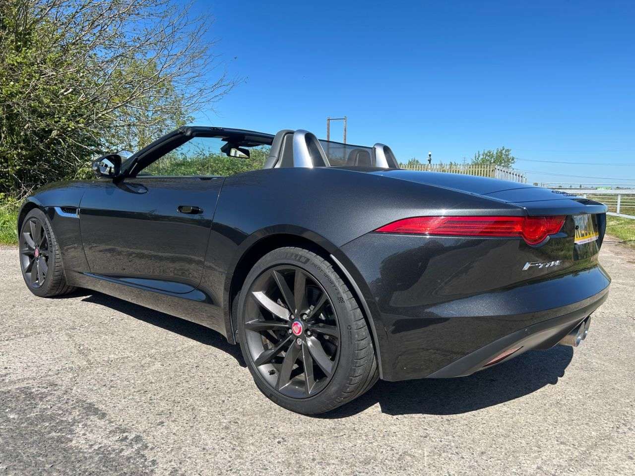 2013 JAGUAR F-TYPE 2013 JAGUAR F-TYPE