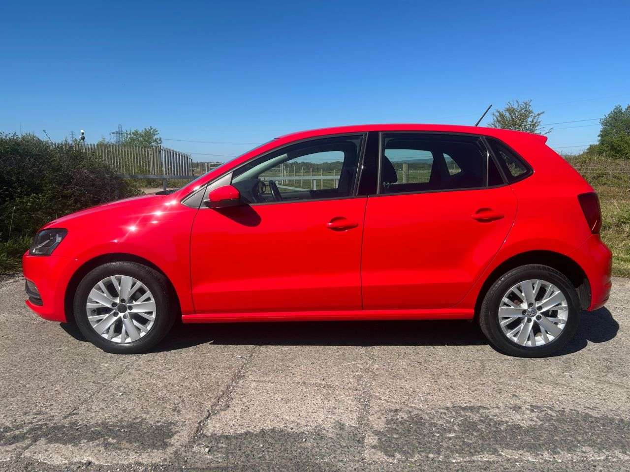 2015 VOLKSWAGEN POLO 2015 VOLKSWAGEN POLO