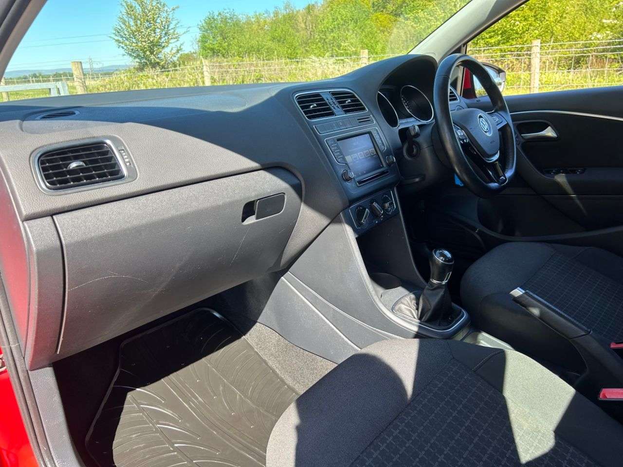 2015 VOLKSWAGEN POLO 2015 VOLKSWAGEN POLO
