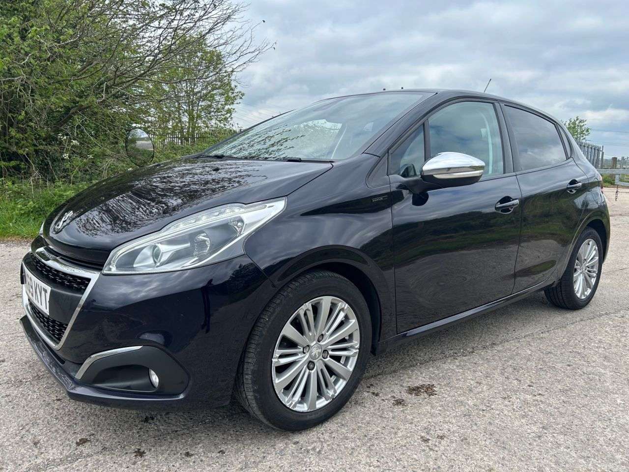 2019 PEUGEOT 208 2019 PEUGEOT 208