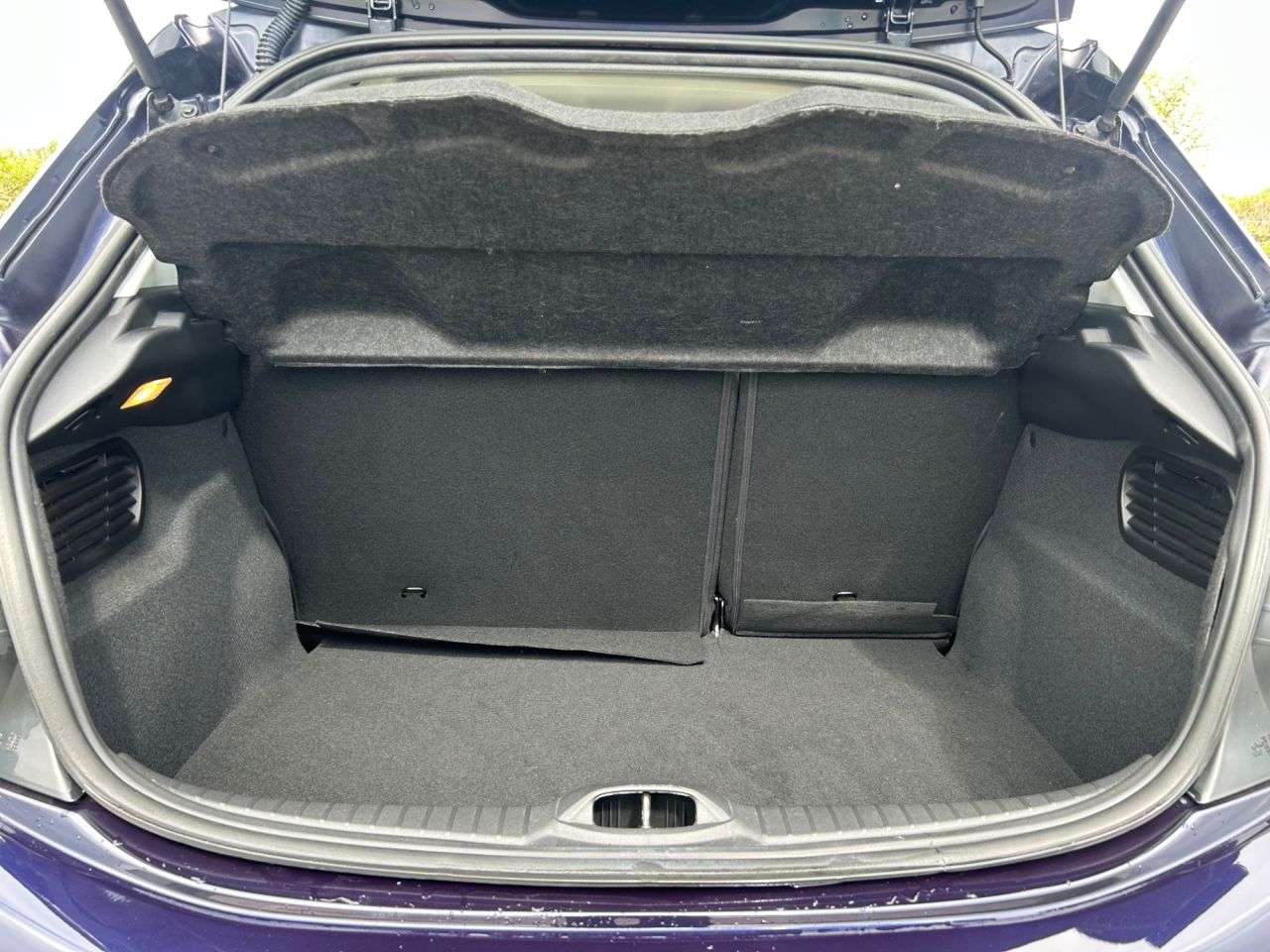 2019 PEUGEOT 208 2019 PEUGEOT 208