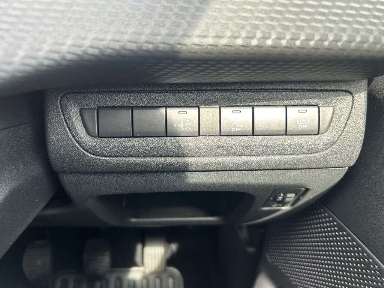 2019 PEUGEOT 208 2019 PEUGEOT 208