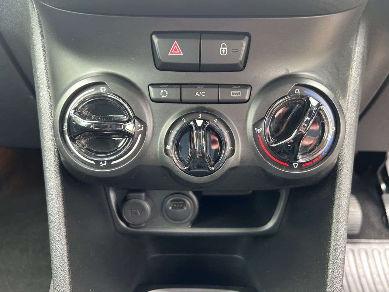 2019 PEUGEOT 208 2019 PEUGEOT 208
