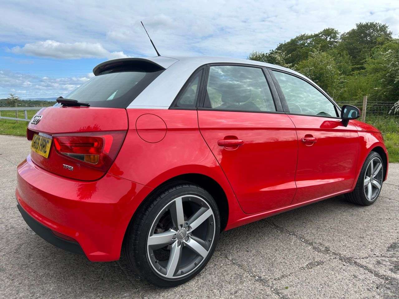 A 2016 AUDI A1 1.4 TFSI Sport Sportback 5dr Petrol Manual Euro 6 (s/s) (125 ps) A 2016 AUDI A1 1.4 TFSI Sport Sportback 5dr Petrol Manual Euro 6 (s/s) (125 ps)