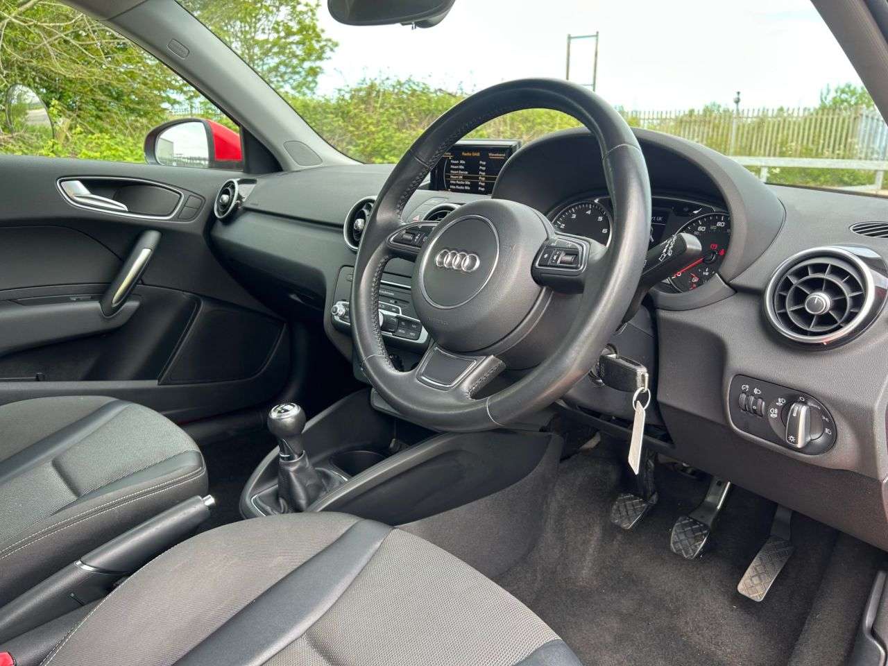 2016 AUDI A1 2016 AUDI A1