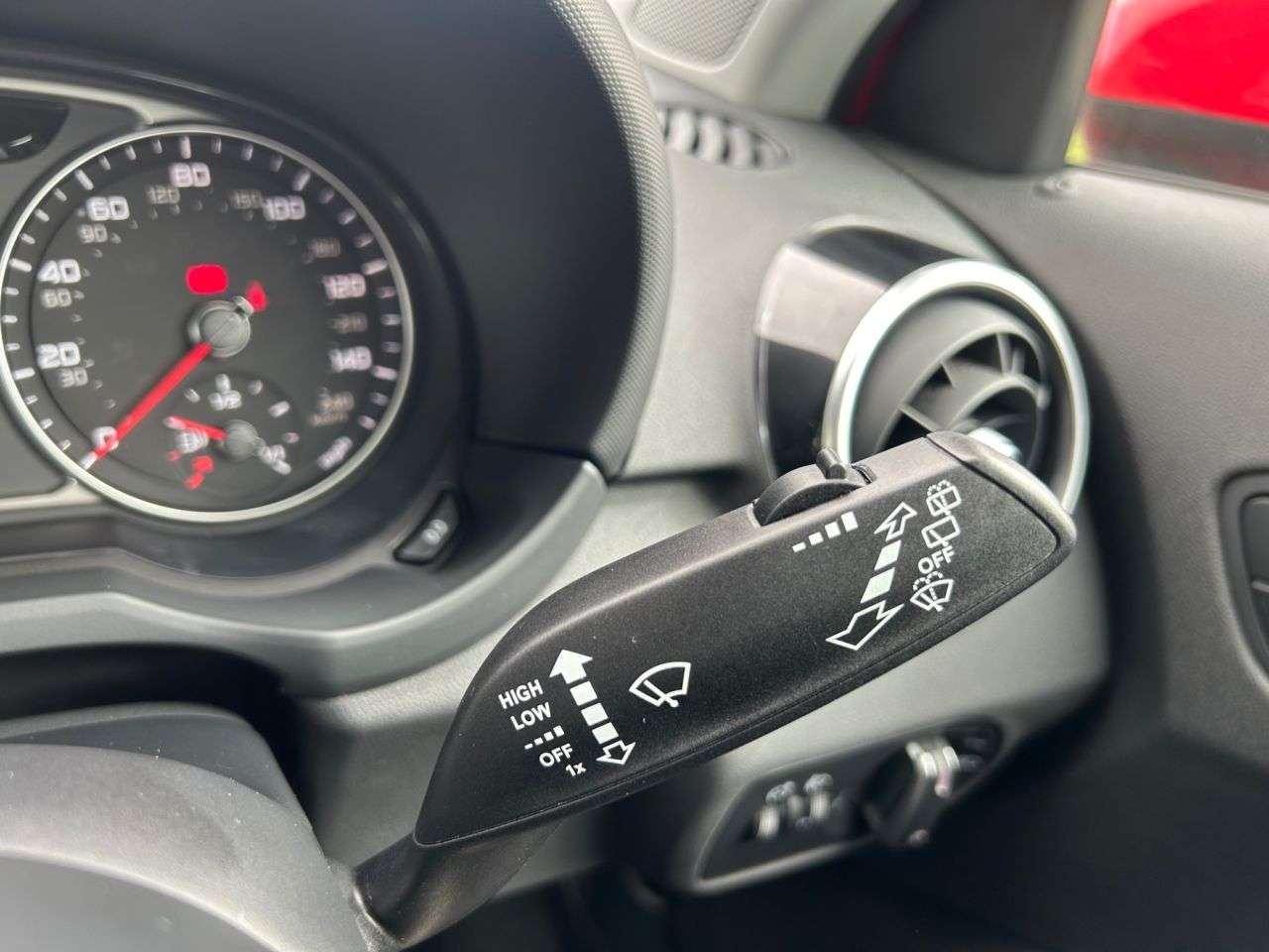 2016 AUDI A1 2016 AUDI A1