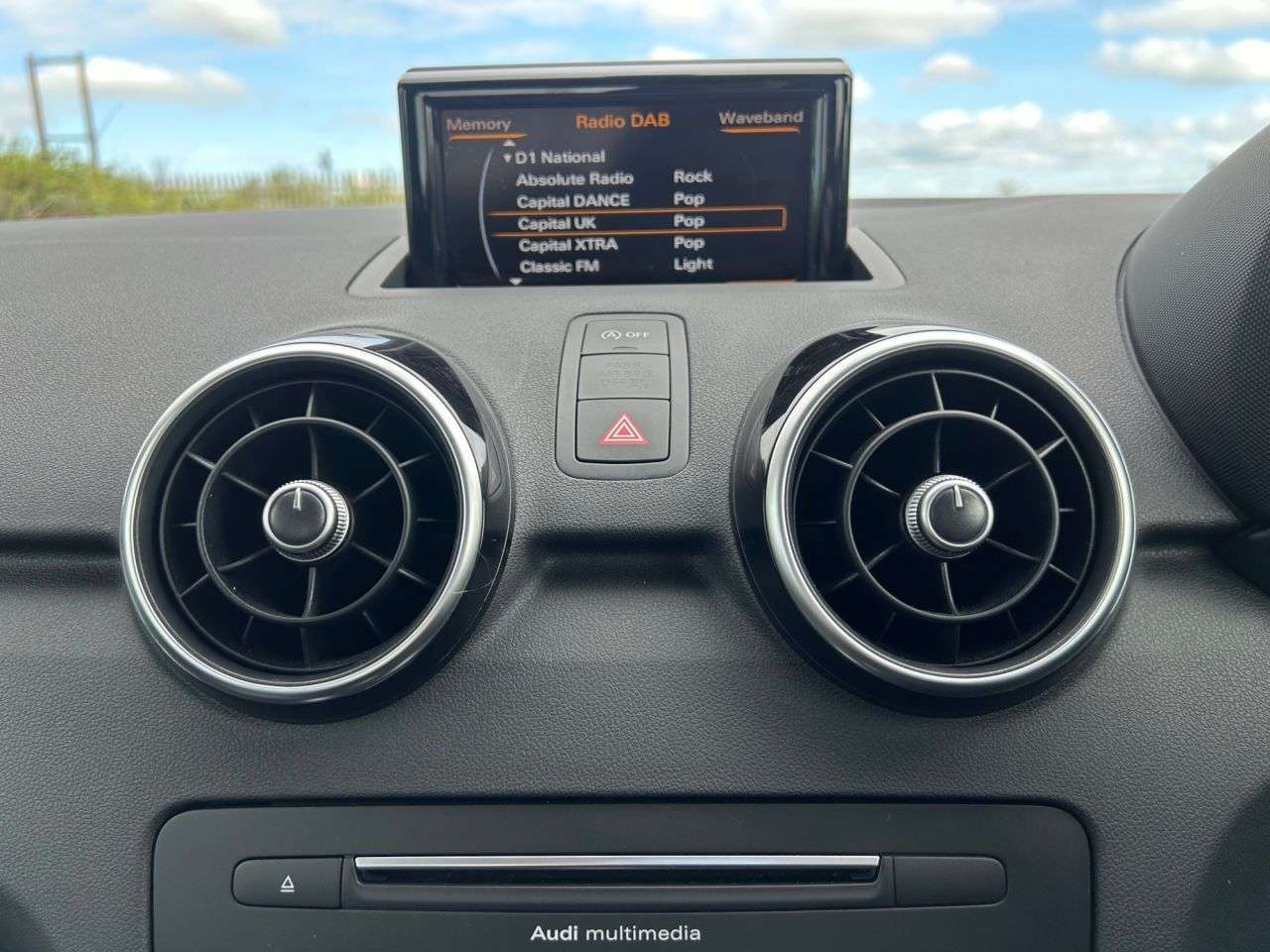 2016 AUDI A1 2016 AUDI A1