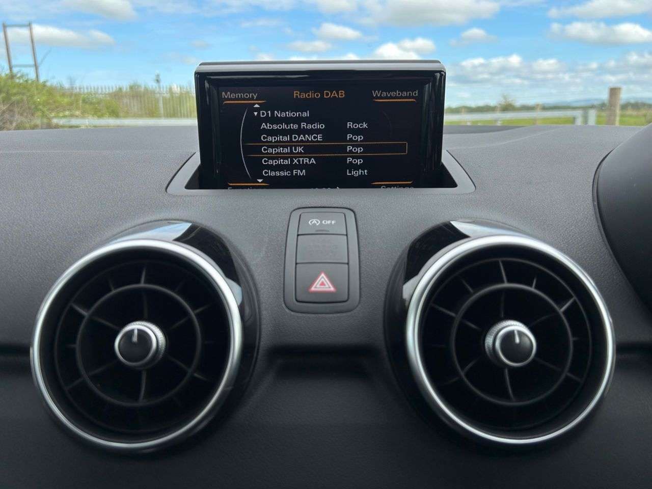 2016 AUDI A1 2016 AUDI A1
