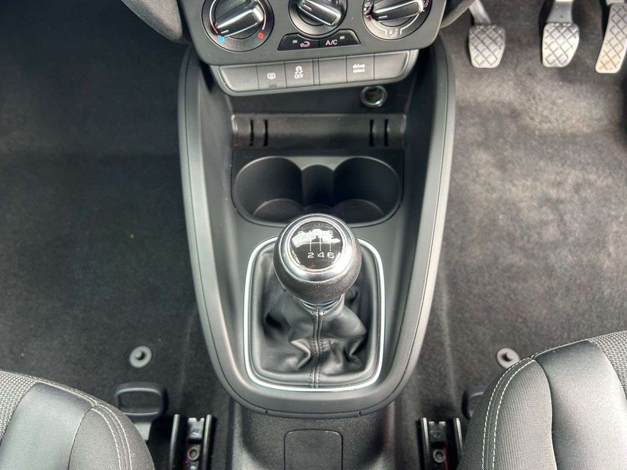 2016 AUDI A1 2016 AUDI A1