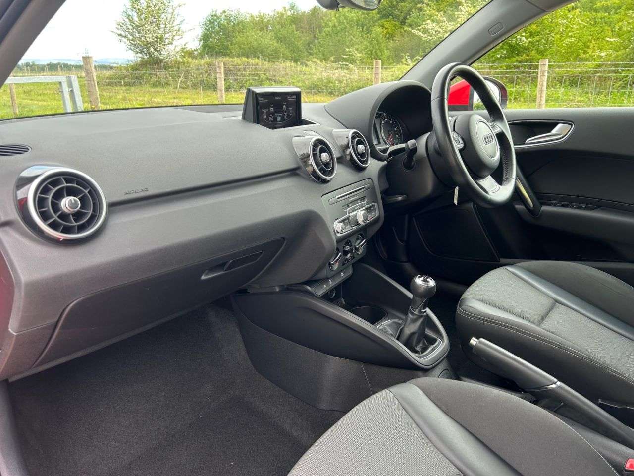 2016 AUDI A1 2016 AUDI A1