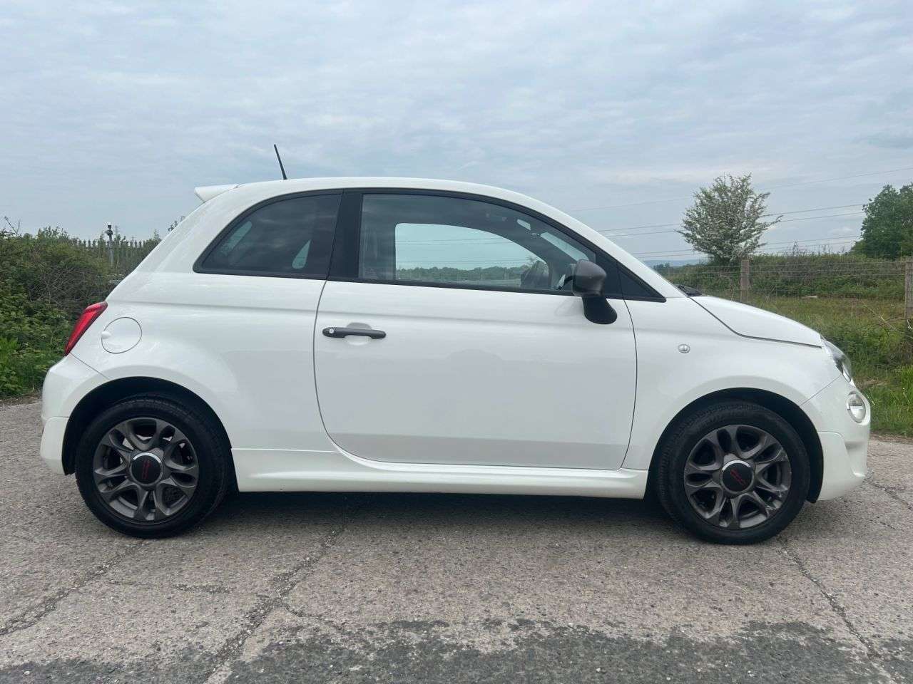 A 2016 FIAT 500 1.2 S Hatchback 3dr Petrol Manual Euro 6 (s/s) (69 bhp) A 2016 FIAT 500 1.2 S Hatchback 3dr Petrol Manual Euro 6 (s/s) (69 bhp)