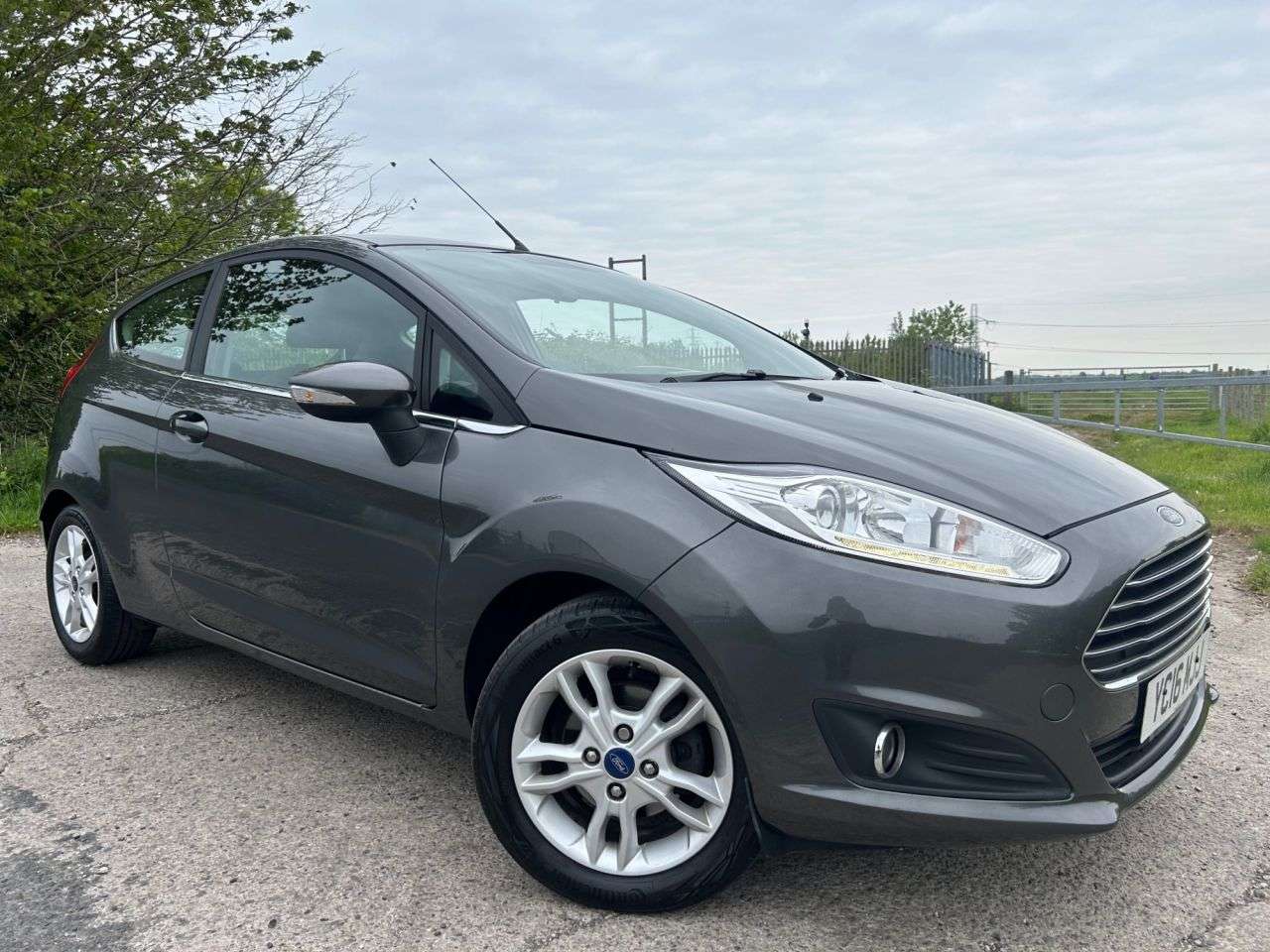 A 2016 FORD FIESTA 1.0T EcoBoost Zetec Hatchback 3dr Petrol Manual Euro 6 (s/s) (100 ps) GREAT A 2016 FORD FIESTA 1.0T EcoBoost Zetec Hatchback 3dr Petrol Manual Euro 6 (s/s) (100 ps) GREAT