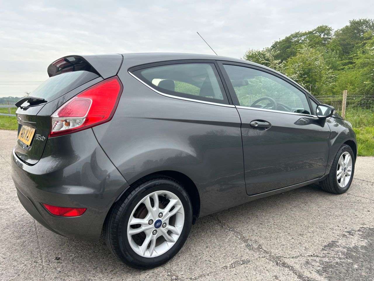 A 2016 FORD FIESTA 1.0T EcoBoost Zetec Hatchback 3dr Petrol Manual Euro 6 (s/s) (100 ps) GREAT A 2016 FORD FIESTA 1.0T EcoBoost Zetec Hatchback 3dr Petrol Manual Euro 6 (s/s) (100 ps) GREAT
