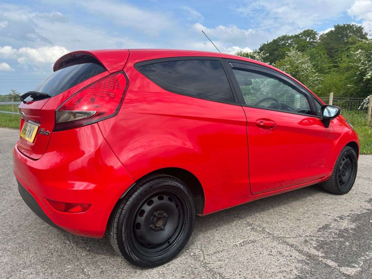 A 2011 FORD FIESTA 1.25 Edge Hatchback 3dr Petrol Manual (127 g/km, 59 bhp) LOW INSURANCE GROU A 2011 FORD FIESTA 1.25 Edge Hatchback 3dr Petrol Manual (127 g/km, 59 bhp) LOW INSURANCE GROU
