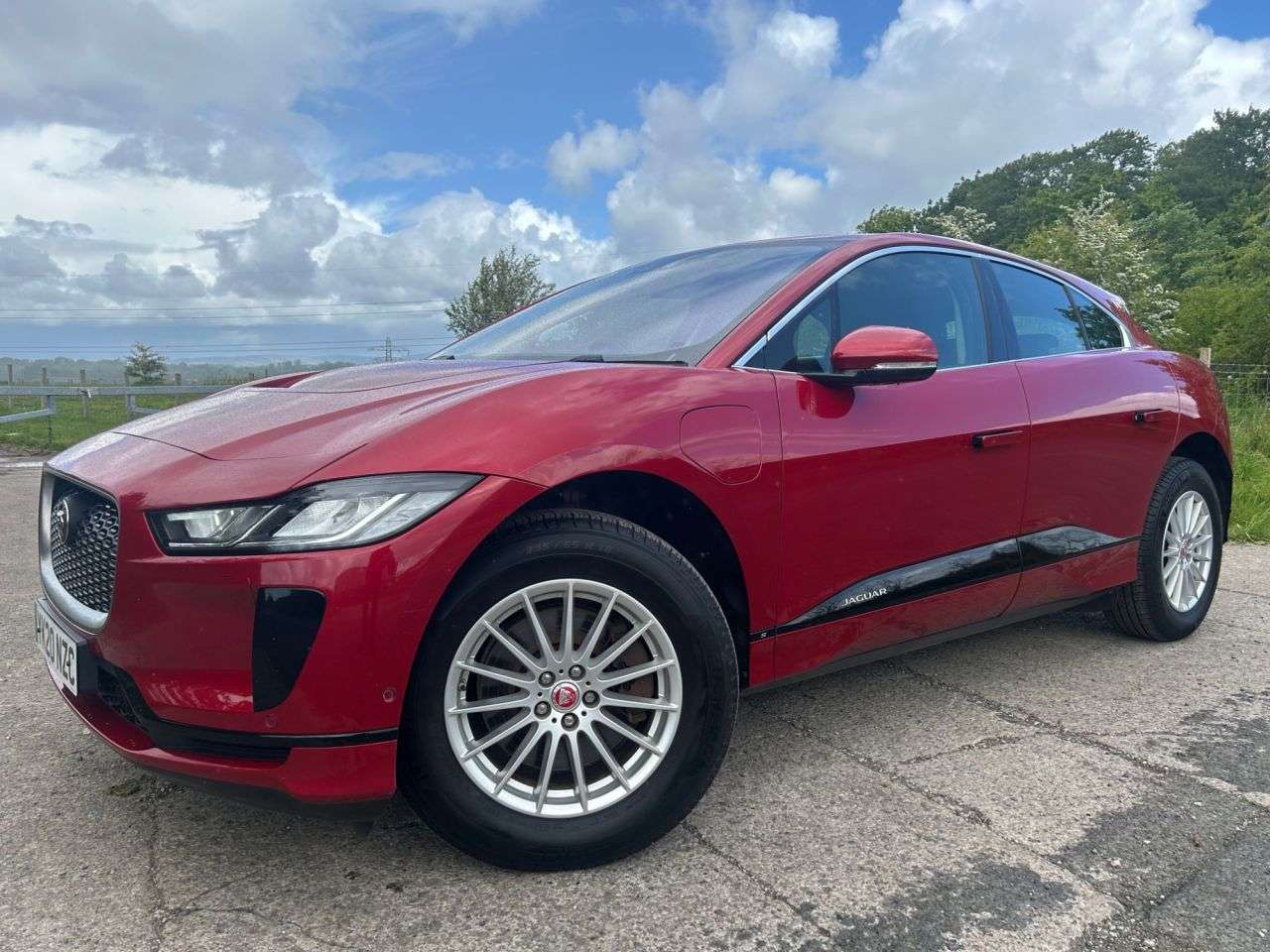 A 2020 JAGUAR I-PACE 400 90kWh S SUV 5dr Electric Auto 4WD (400 ps) A 2020 JAGUAR I-PACE 400 90kWh S SUV 5dr Electric Auto 4WD (400 ps)