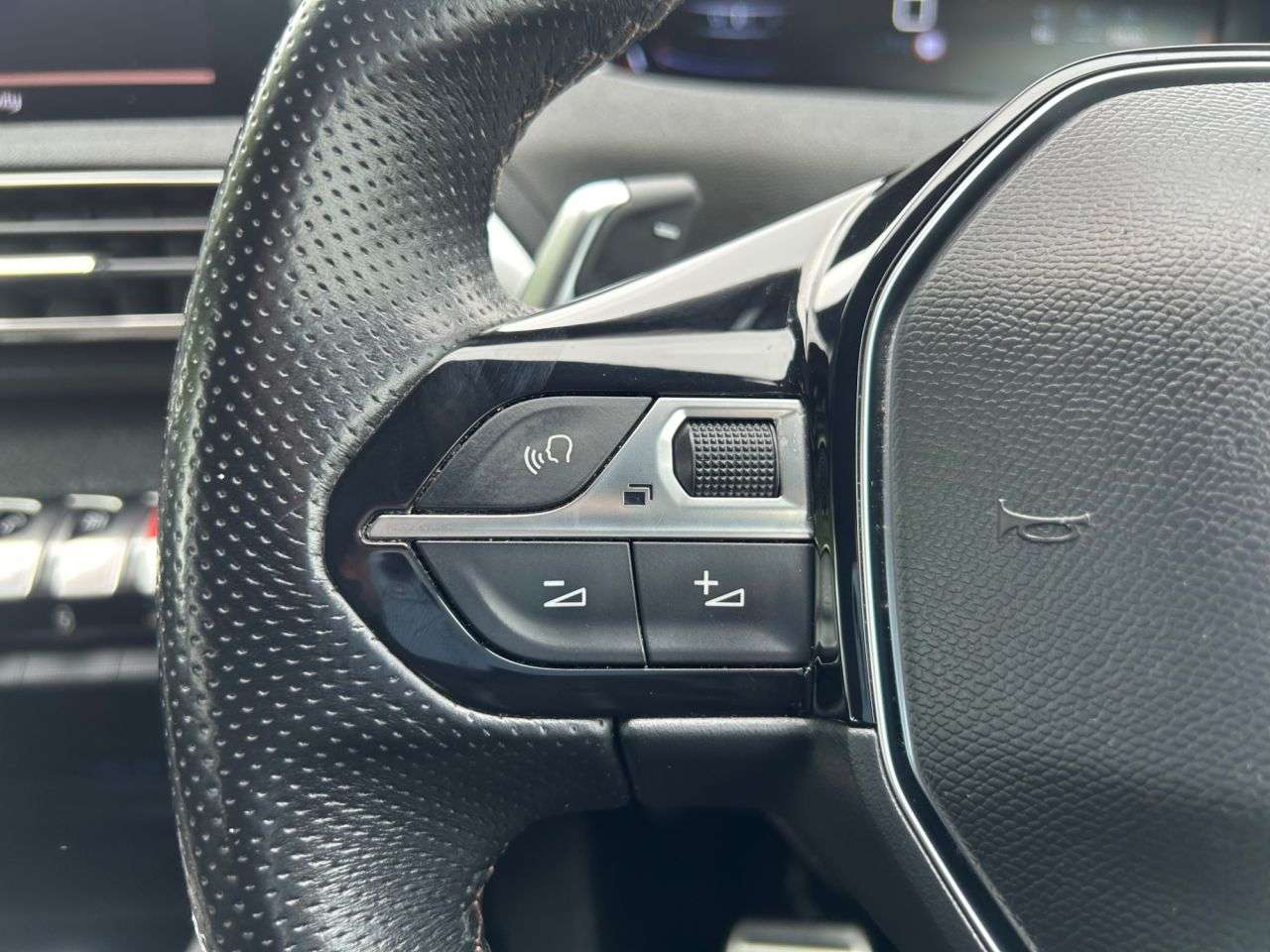 2019 PEUGEOT 5008 2019 PEUGEOT 5008