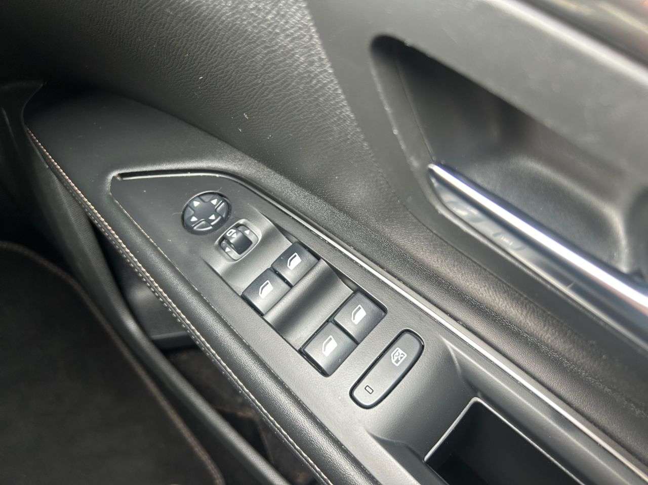 2019 PEUGEOT 5008 2019 PEUGEOT 5008