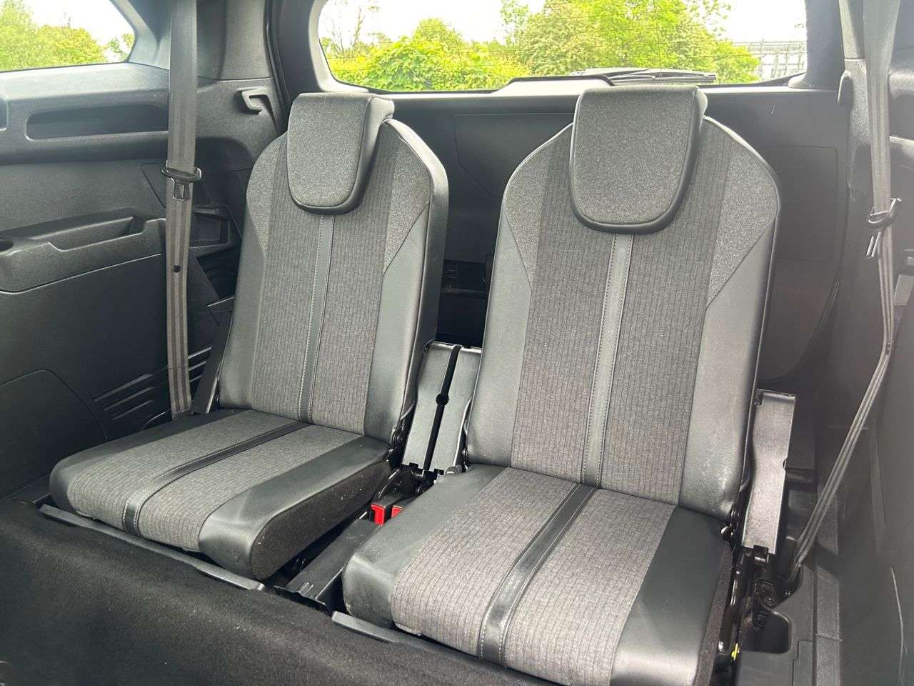 2019 PEUGEOT 5008 2019 PEUGEOT 5008