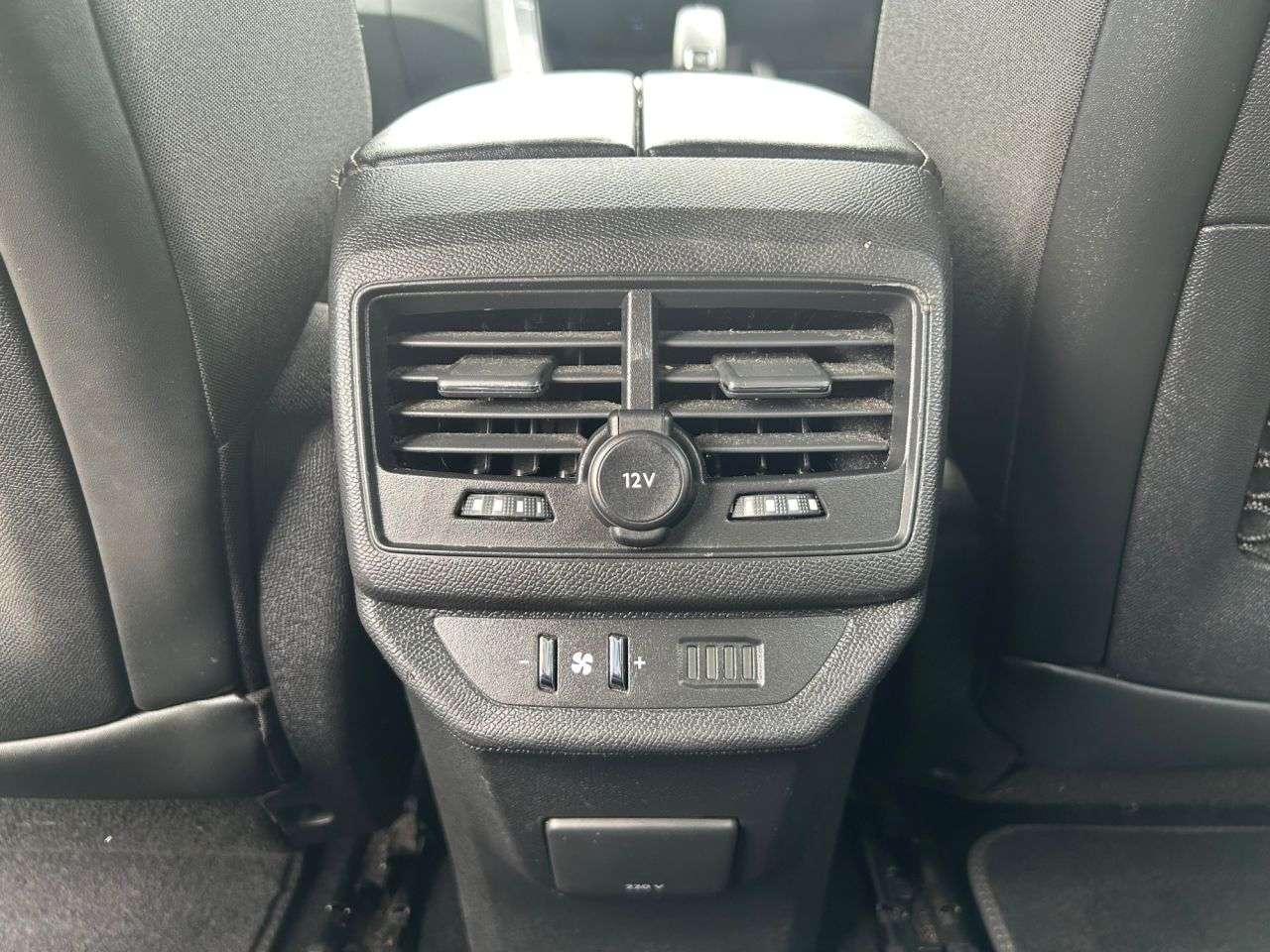 2019 PEUGEOT 5008 2019 PEUGEOT 5008