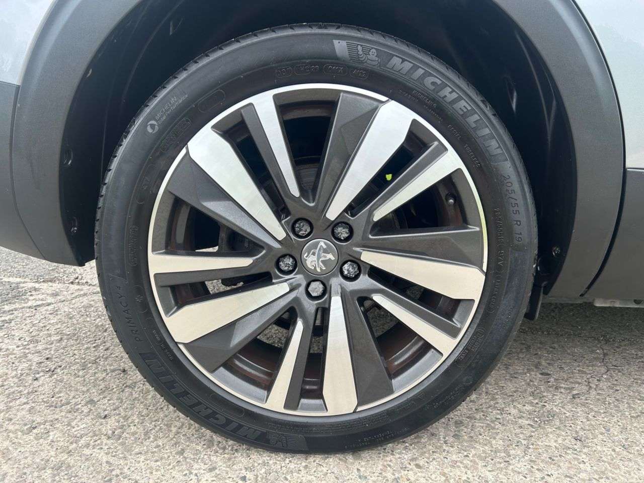 2019 PEUGEOT 5008 2019 PEUGEOT 5008