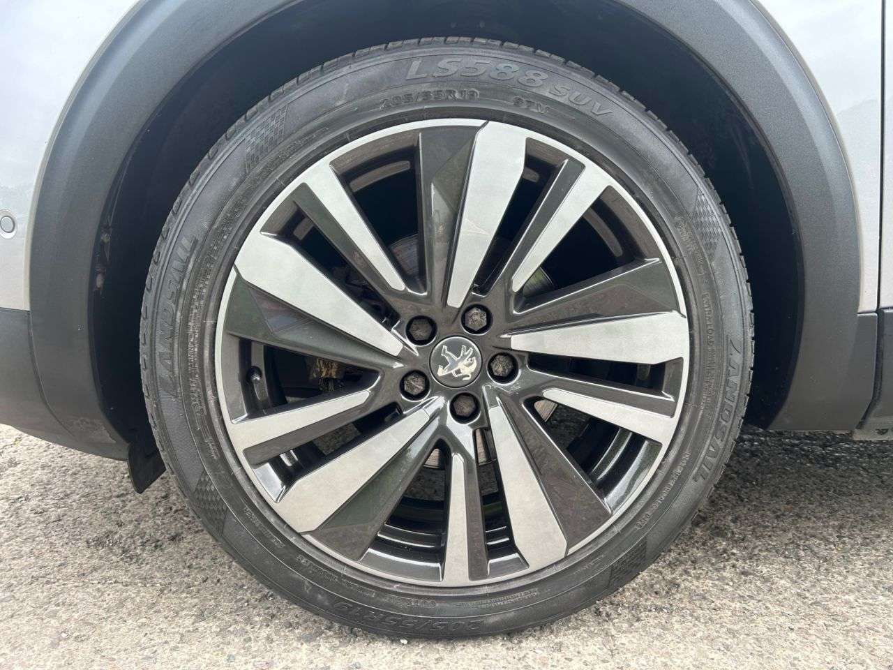 2019 PEUGEOT 5008 2019 PEUGEOT 5008