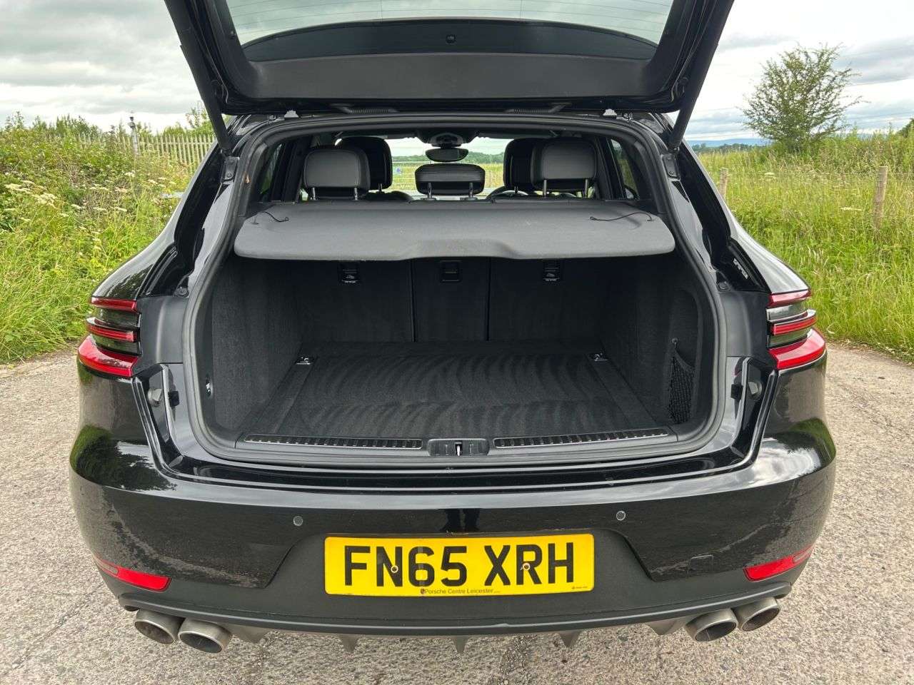 2015 PORSCHE MACAN 2015 PORSCHE MACAN