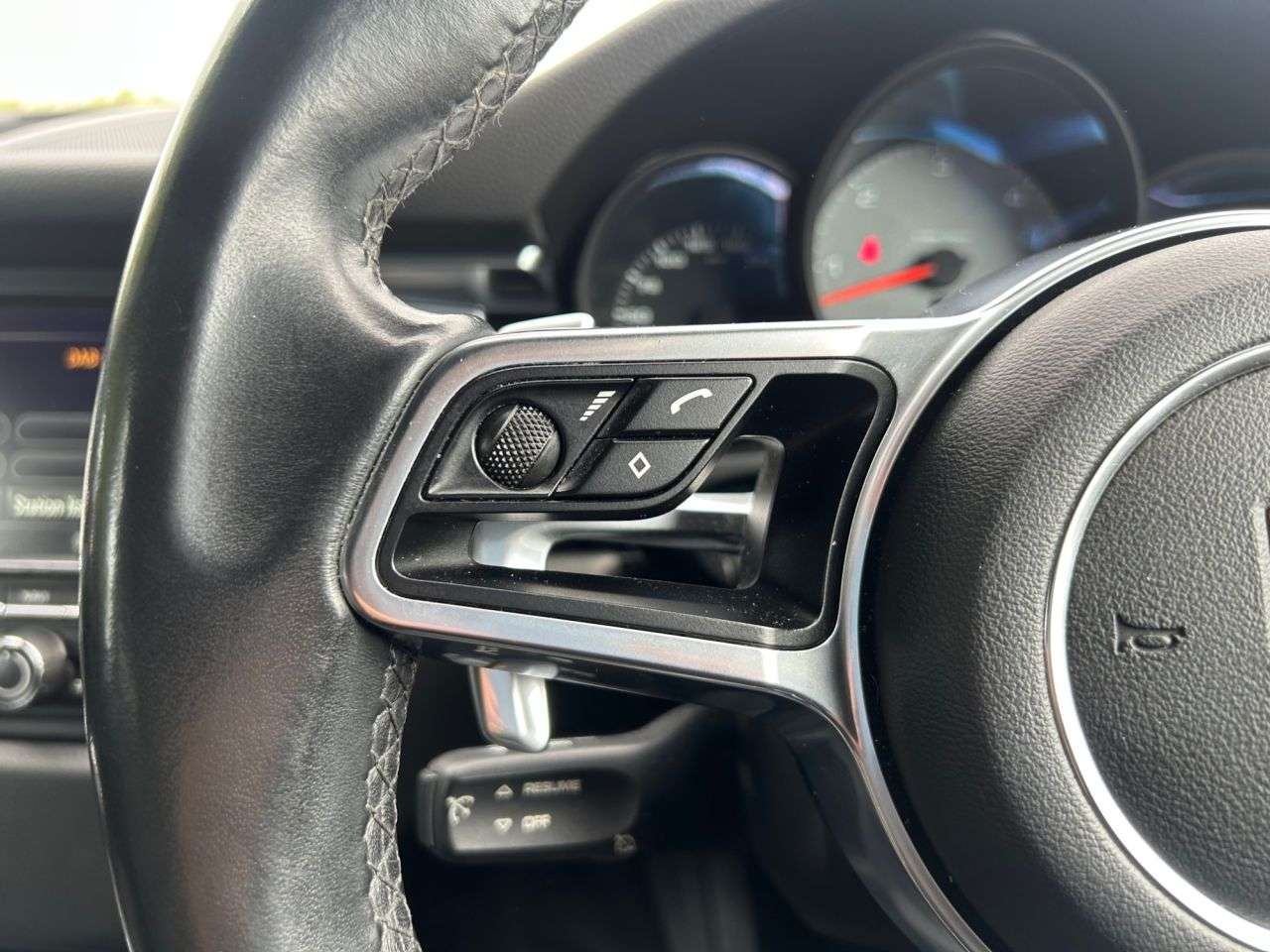 2015 PORSCHE MACAN 2015 PORSCHE MACAN