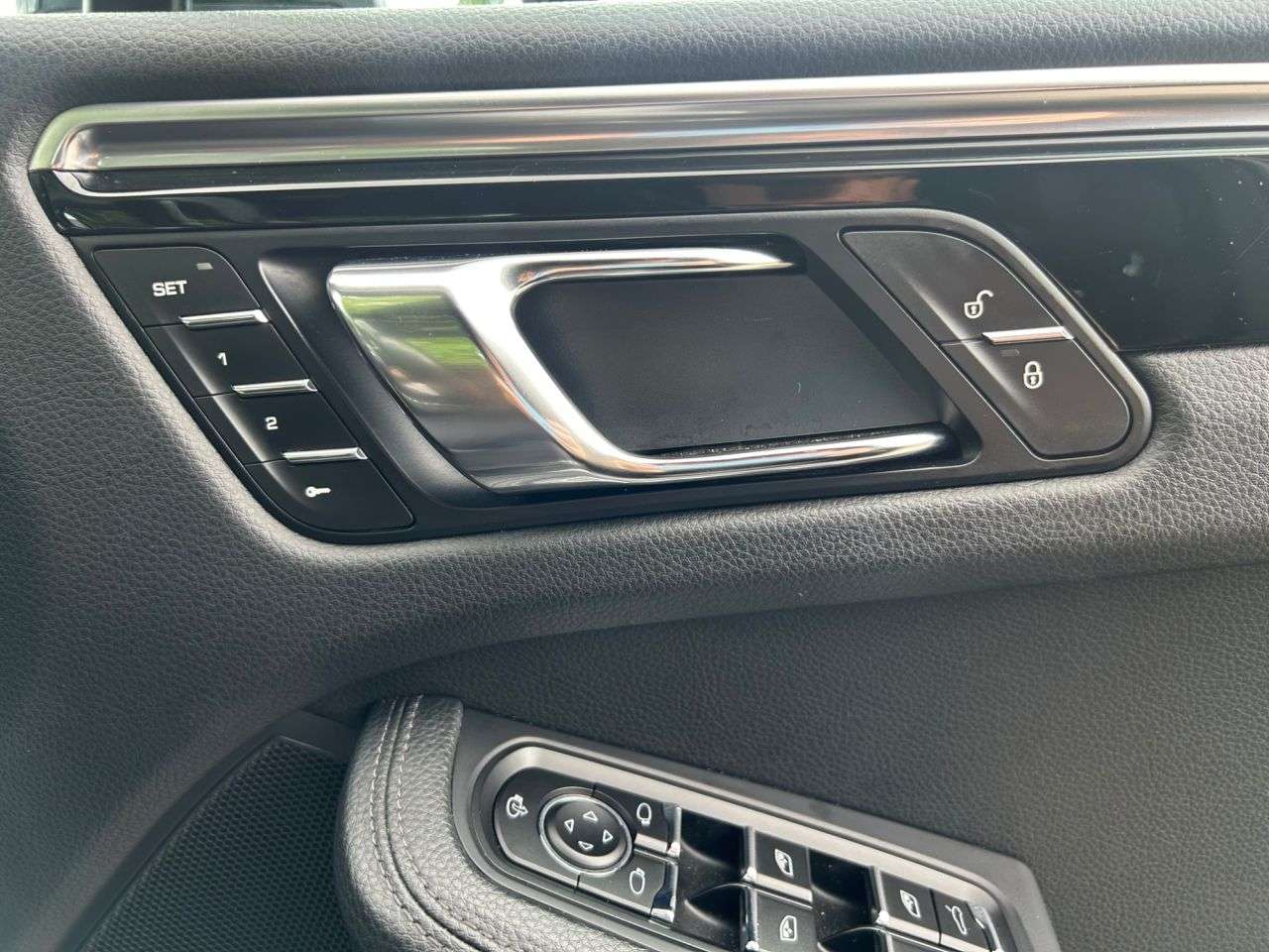 2015 PORSCHE MACAN 2015 PORSCHE MACAN