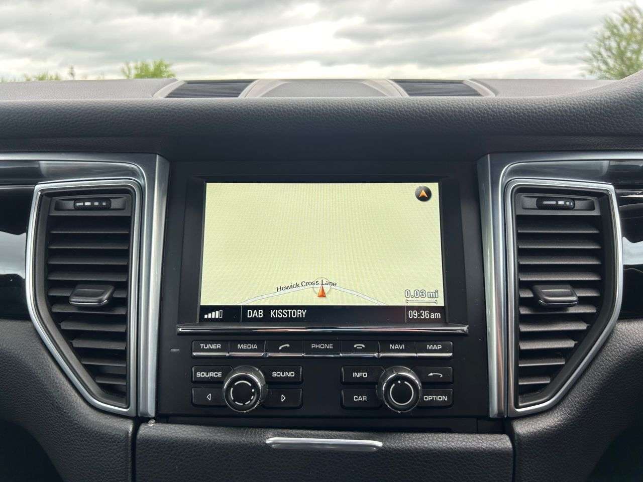 2015 PORSCHE MACAN 2015 PORSCHE MACAN