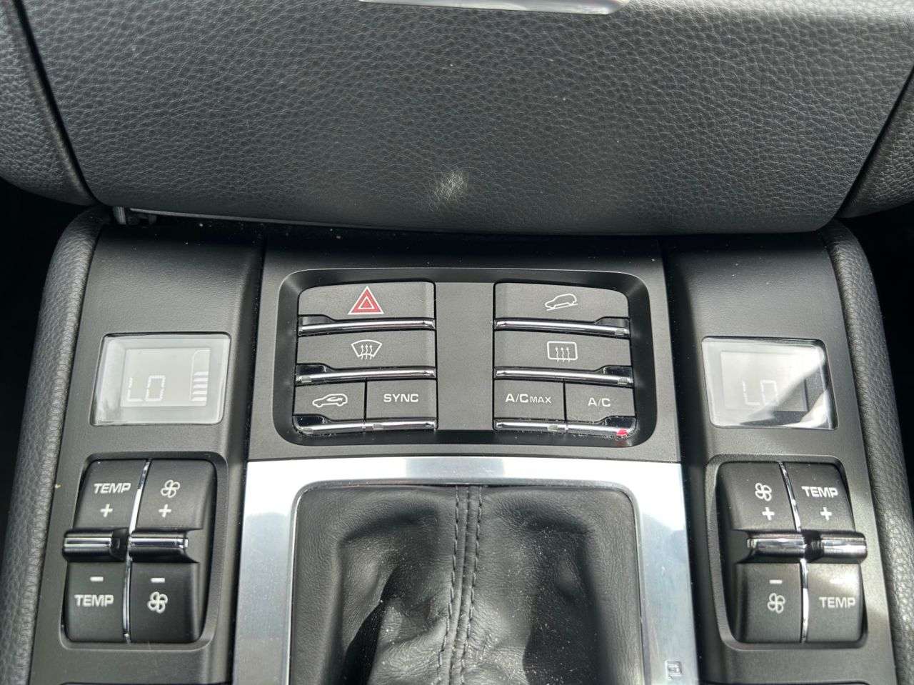2015 PORSCHE MACAN 2015 PORSCHE MACAN