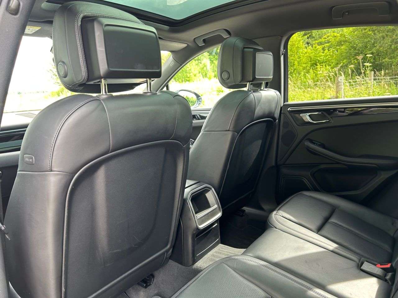 2015 PORSCHE MACAN 2015 PORSCHE MACAN