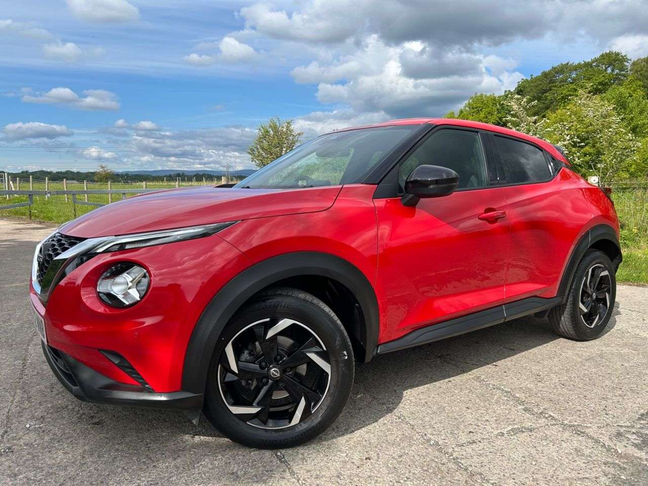 A 2022 NISSAN JUKE 1.0 DIG-T N-Connecta SUV 5dr Petrol DCT Auto Euro 6 (s/s) (114 ps) A 2022 NISSAN JUKE 1.0 DIG-T N-Connecta SUV 5dr Petrol DCT Auto Euro 6 (s/s) (114 ps)