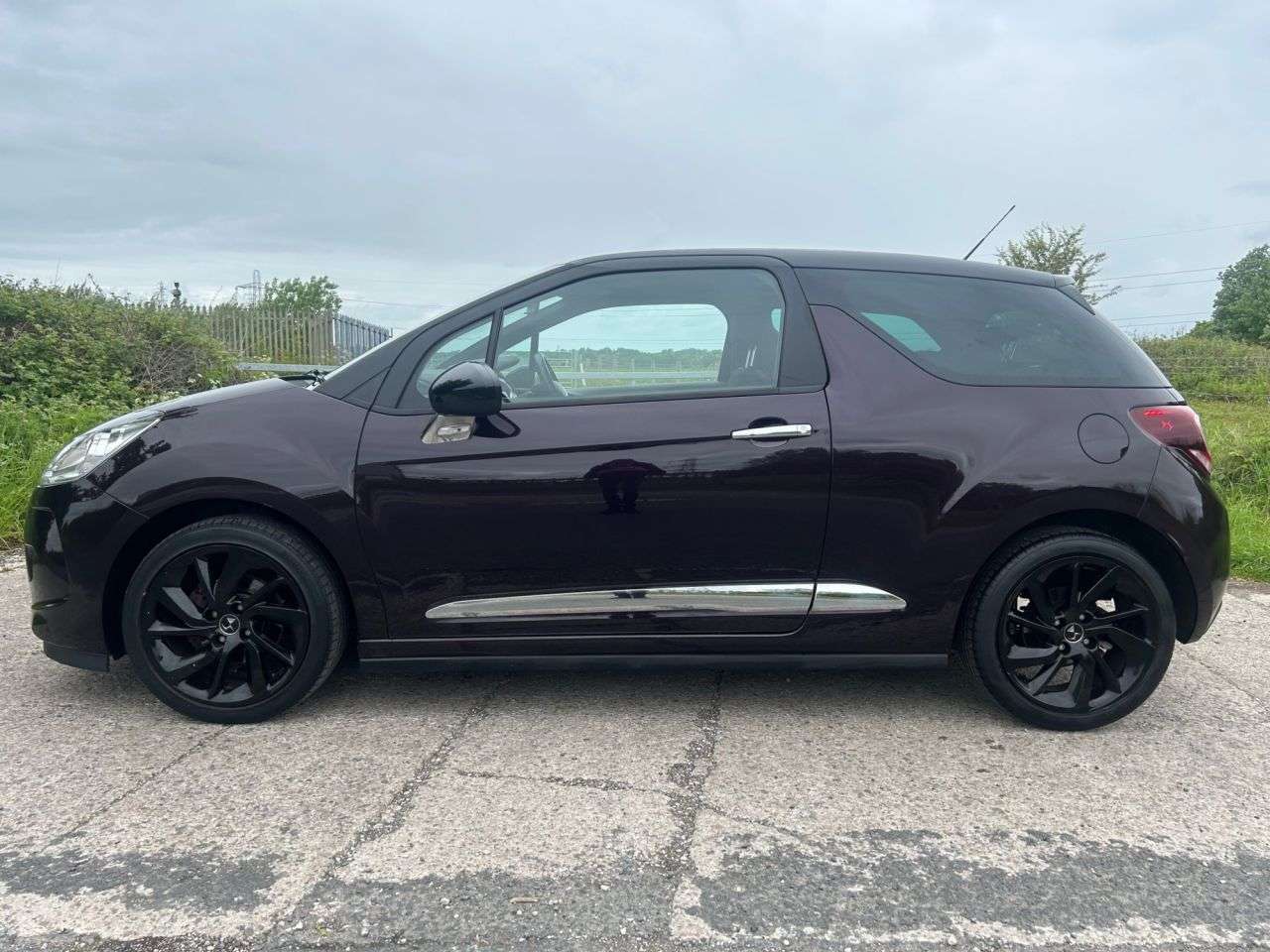 2015 DS AUTOMOBILES DS 3 2015 DS AUTOMOBILES DS 3