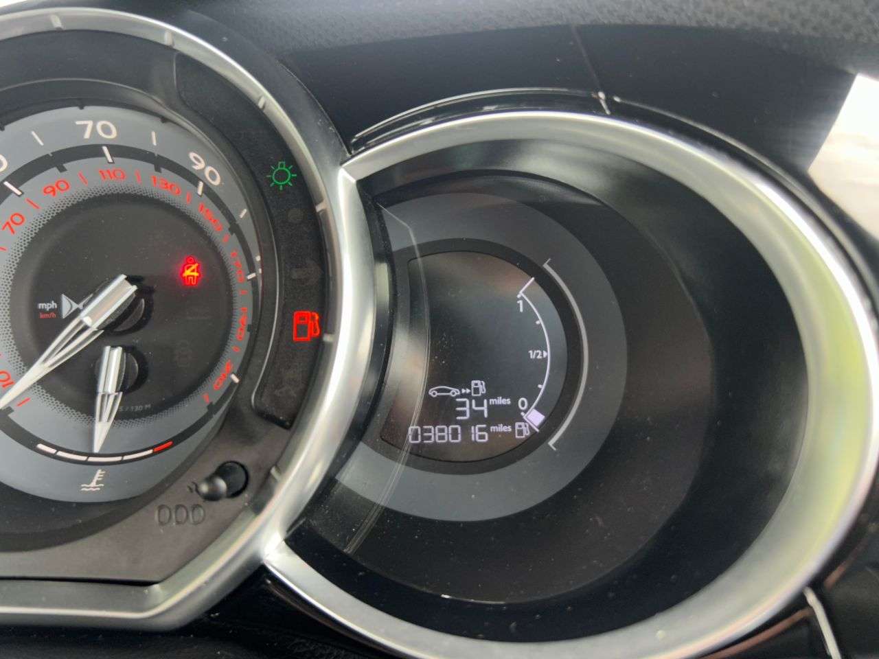 2015 DS AUTOMOBILES DS 3 2015 DS AUTOMOBILES DS 3