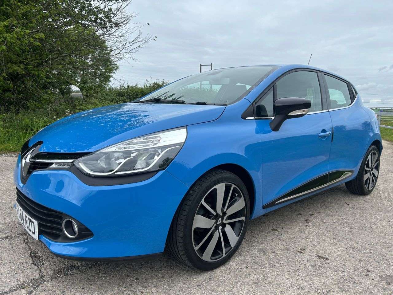 2014 RENAULT CLIO 2014 RENAULT CLIO