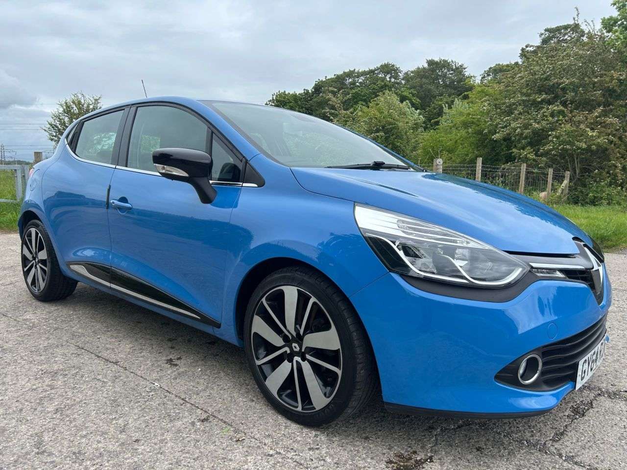 2014 RENAULT CLIO 2014 RENAULT CLIO
