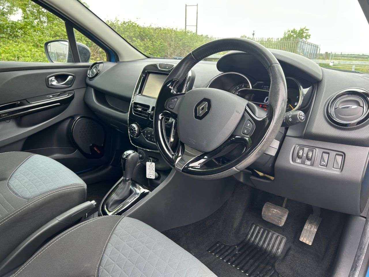 2014 RENAULT CLIO 2014 RENAULT CLIO