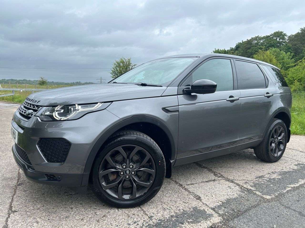 A 2018 LAND ROVER DISCOVERY SPORT 2.0 TD4 Landmark SUV 5dr Diesel Auto 4WD Euro 6 (s/s) (180 ps) HEATED SEATS A 2018 LAND ROVER DISCOVERY SPORT 2.0 TD4 Landmark SUV 5dr Diesel Auto 4WD Euro 6 (s/s) (180 ps) HEATED SEATS