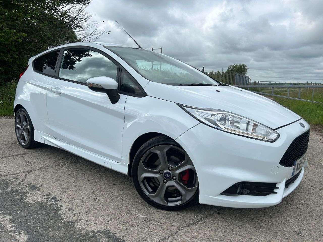 A 2017 FORD FIESTA 1.6T EcoBoost ST-3 Hatchback 3dr Petrol Manual Euro 6 (182 ps) A 2017 FORD FIESTA 1.6T EcoBoost ST-3 Hatchback 3dr Petrol Manual Euro 6 (182 ps)