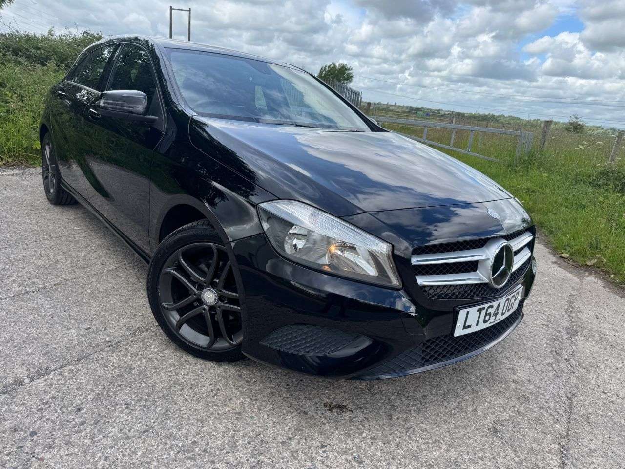 A 2014 MERCEDES-BENZ A-CLASS 1.5 A180 CDI Sport Hatchback 5dr Diesel Manual Euro 5 (s/s) (109 ps) A 2014 MERCEDES-BENZ A-CLASS 1.5 A180 CDI Sport Hatchback 5dr Diesel Manual Euro 5 (s/s) (109 ps)