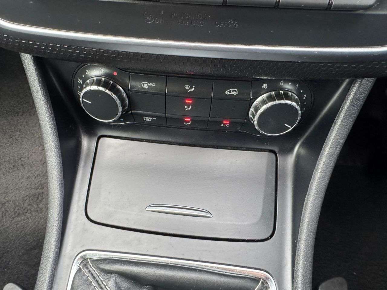 2014 MERCEDES-BENZ A-CLASS 2014 MERCEDES-BENZ A-CLASS