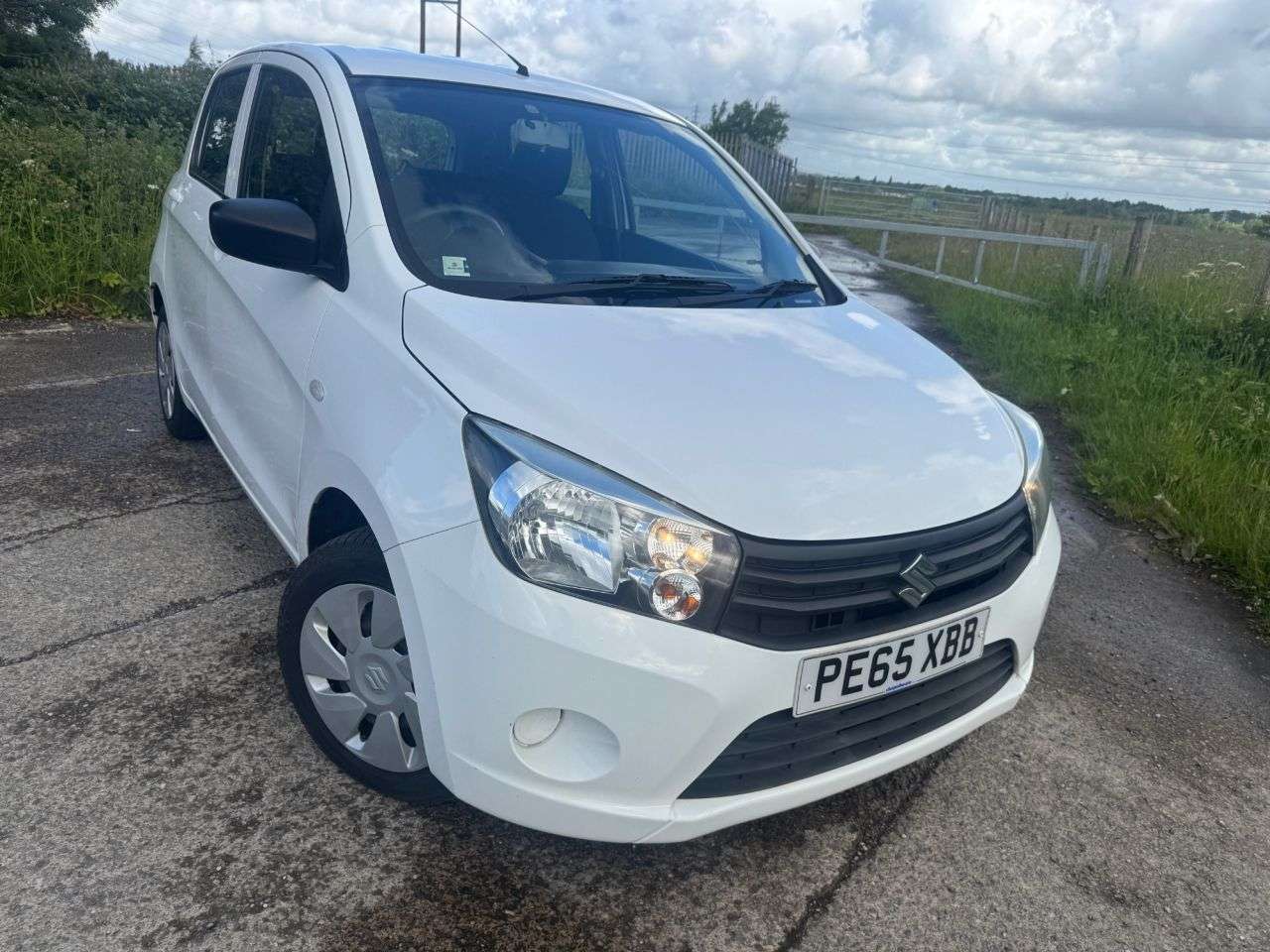 A 2015 SUZUKI CELERIO 1.0 SZ2 Hatchback 5dr Petrol Manual Euro 6 (68 ps) LOW INSURANCE GROUP + 76 A 2015 SUZUKI CELERIO 1.0 SZ2 Hatchback 5dr Petrol Manual Euro 6 (68 ps) LOW INSURANCE GROUP + 76