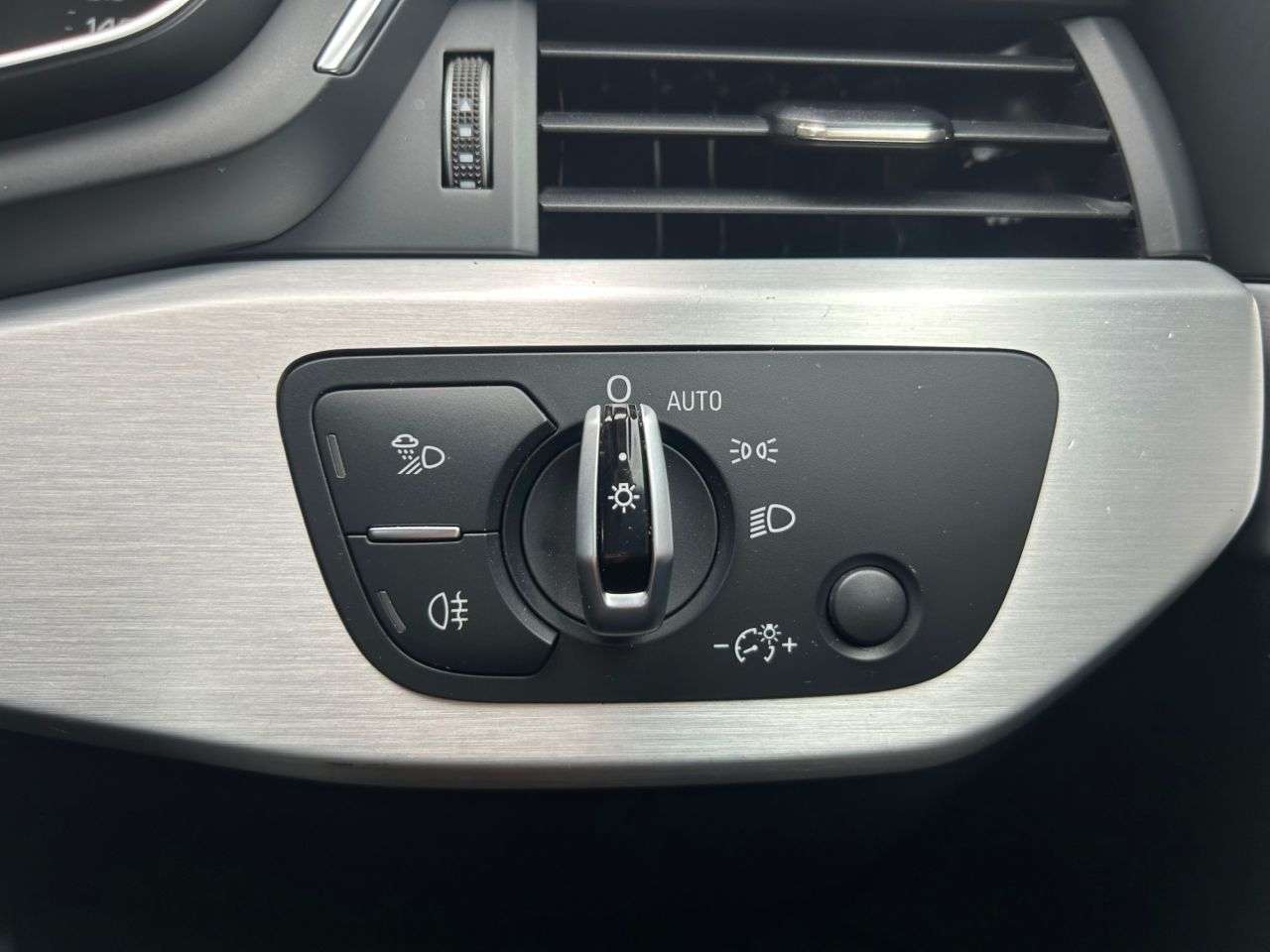 2016 AUDI A4 AVANT 2016 AUDI A4 AVANT