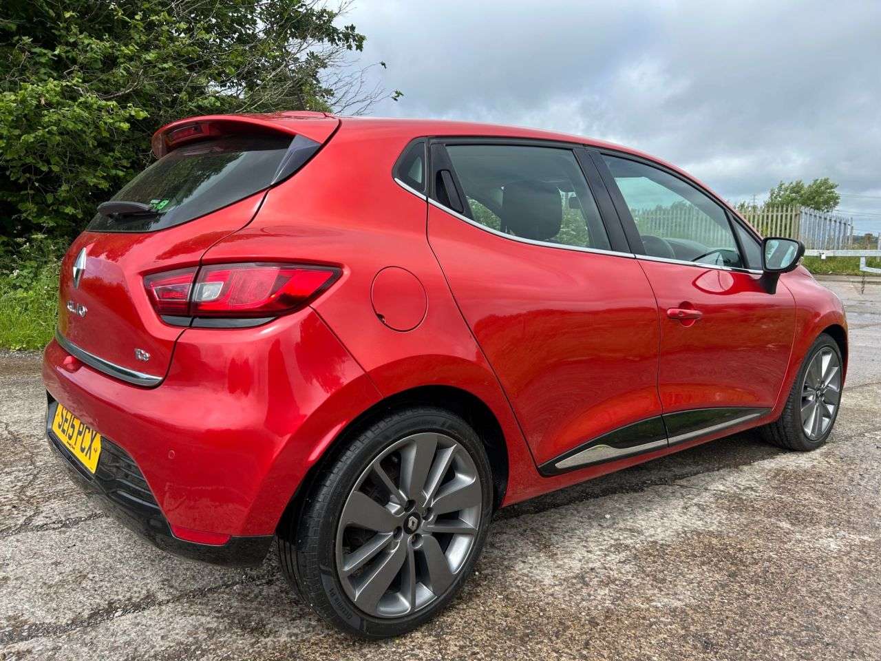 2015 RENAULT CLIO 2015 RENAULT CLIO