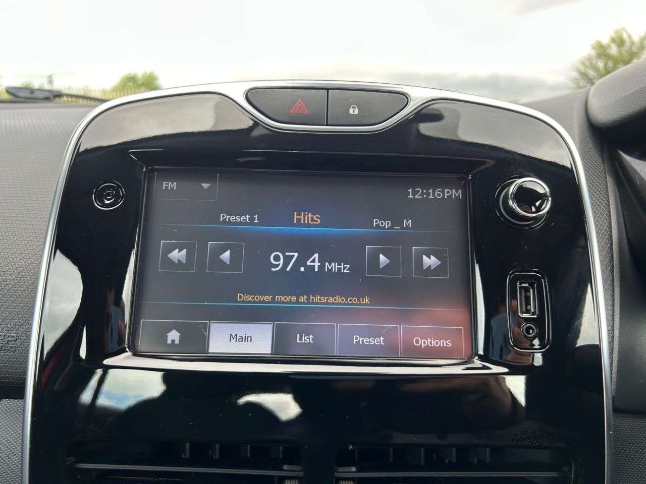 2015 RENAULT CLIO 2015 RENAULT CLIO