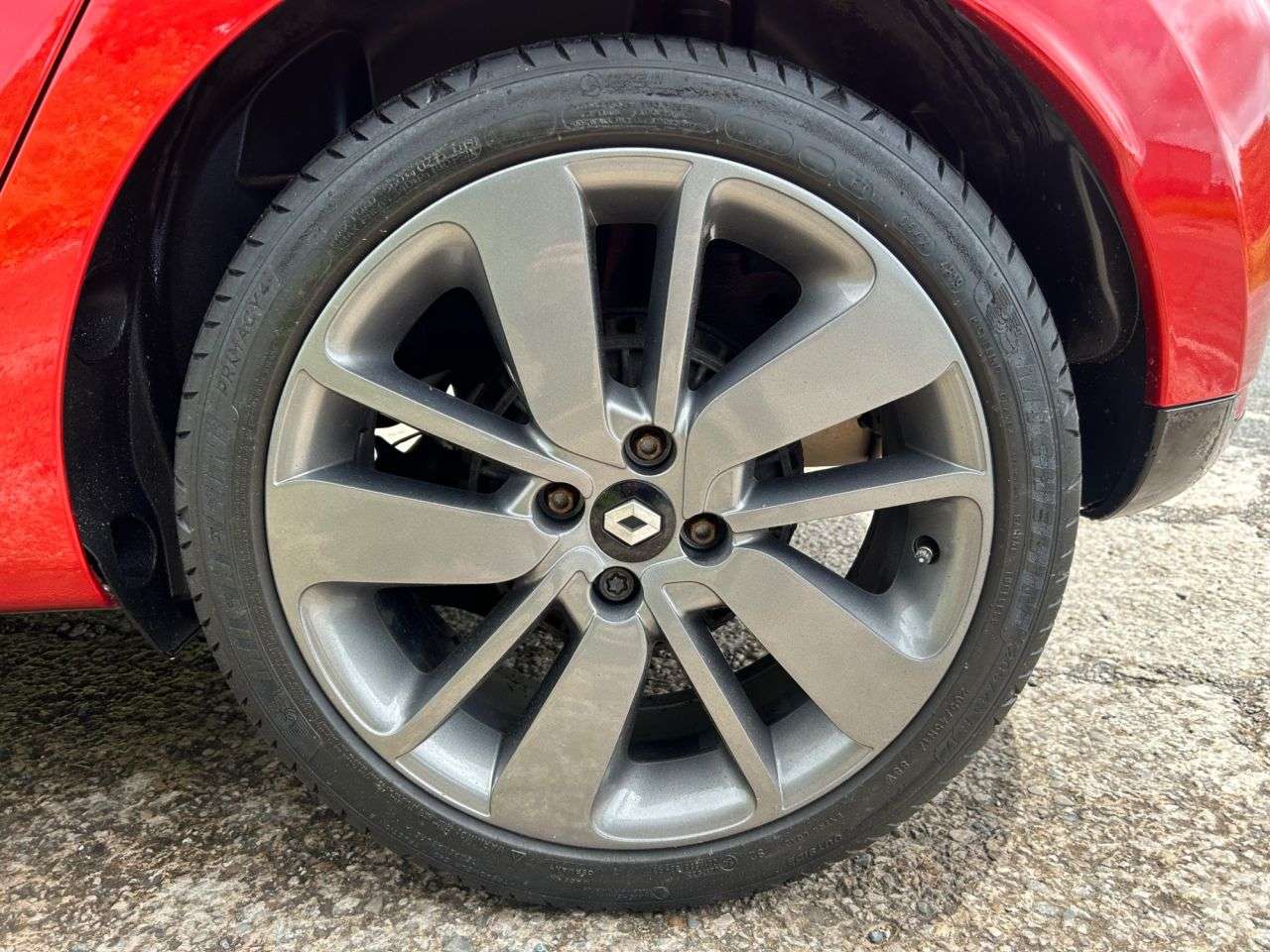 2015 RENAULT CLIO 2015 RENAULT CLIO