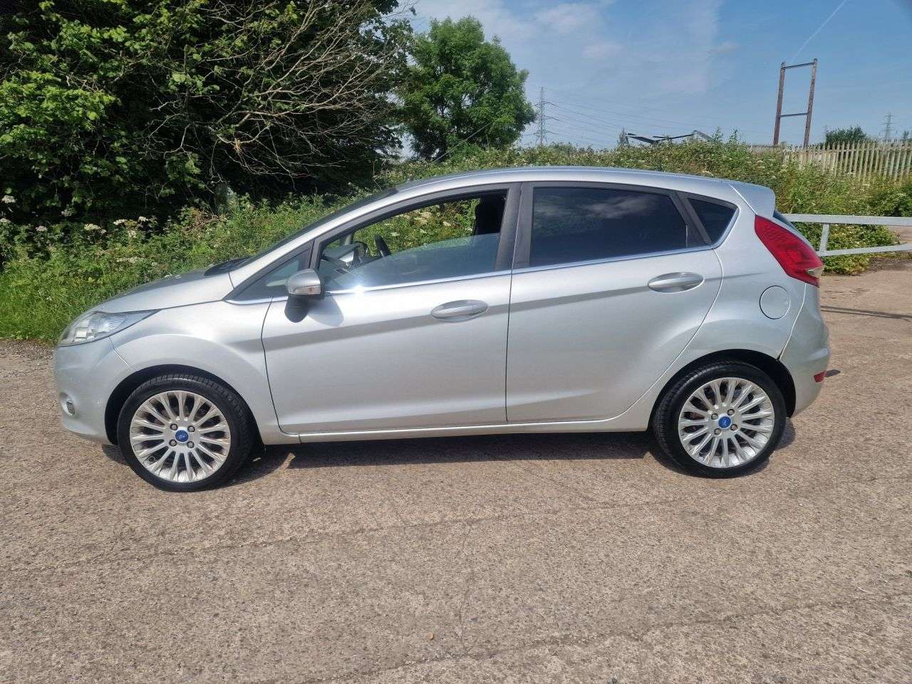 2011 FORD FIESTA 2011 FORD FIESTA