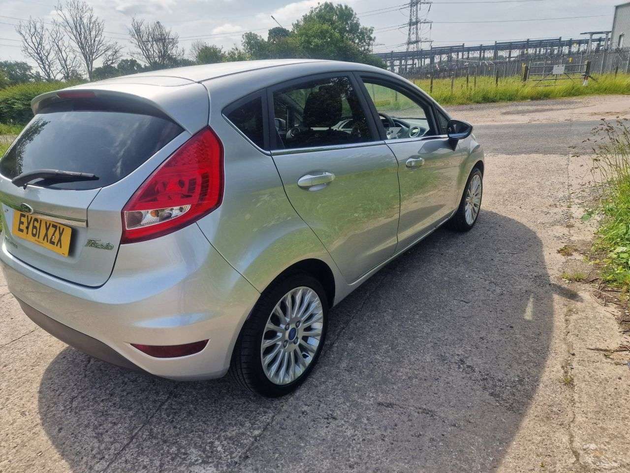 2011 FORD FIESTA 2011 FORD FIESTA